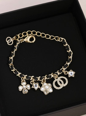 新款三件套山茶花四叶草耳环耳钉 多元素穿皮蝴蝶结胸针项链手链