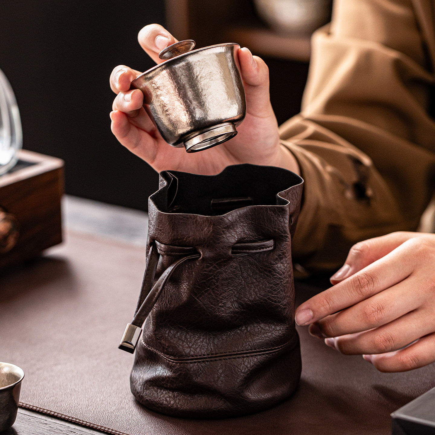 Pure titanium travel tea set, portable anti-scald kung fu tea set, one bowl and two cups, indoor and outdoor camping tea storage