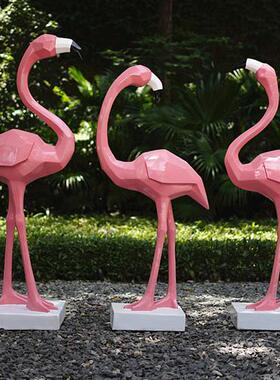 户外块面火烈鸟玻璃钢园林景观雕塑摆件庭院商场池塘美陈装饰小品