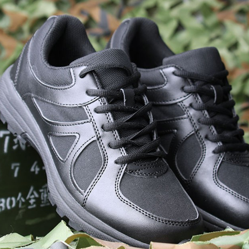 作训鞋男冬季加绒超轻透气运动跑步鞋战术低帮黑色胶鞋消防训练鞋 - 图0