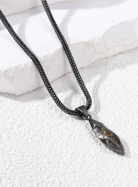 复古许愿石项链男款轻奢高级感玄学吊坠毛衣项链女钛钢锁骨链