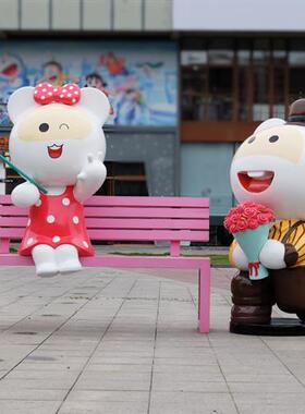 户外大型卡通兔摆件创意玻璃钢网红打卡雕塑商场美陈公仔公园装饰