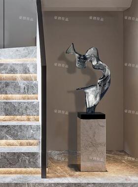 现代轻奢入户玄关装饰摆件客厅落地透明树脂雕塑酒店样板房装饰品