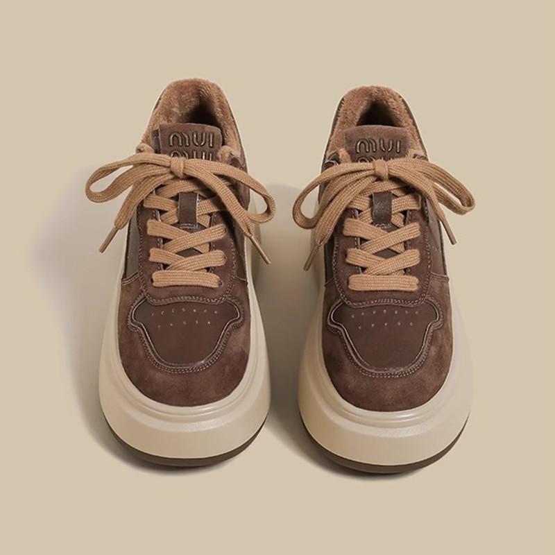 厚底松糕休闲板鞋女2025秋冬季新款棕色韩版系带加绒增高运动鞋子 - 图1