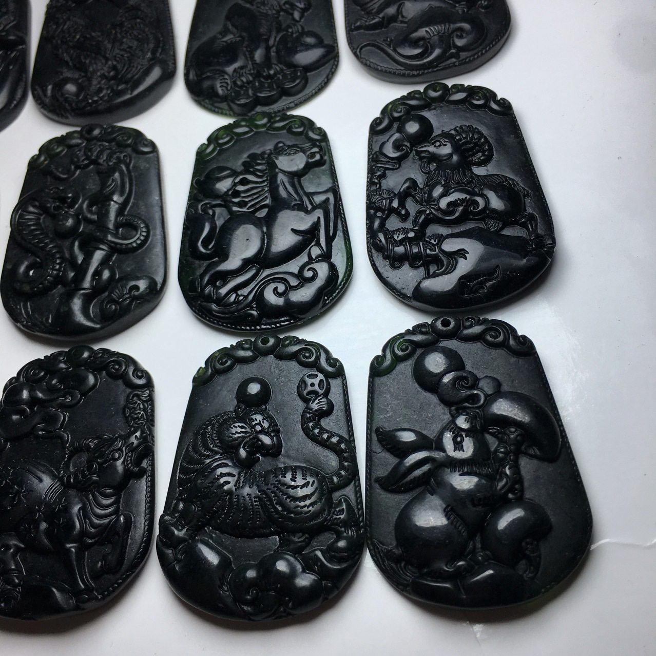 天然泰山墨玉 墨翠吊坠十二生肖项链配饰鼠牛虎兔龙蛇马羊猴鸡狗