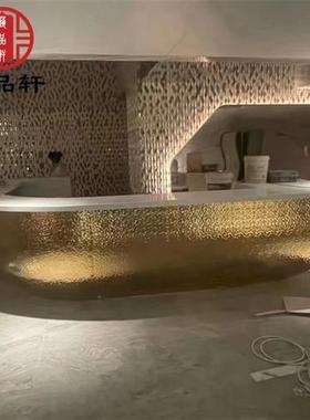 现代酒店不锈钢镜面K水波纹吧台雕塑公司餐厅金属装饰前台摆件