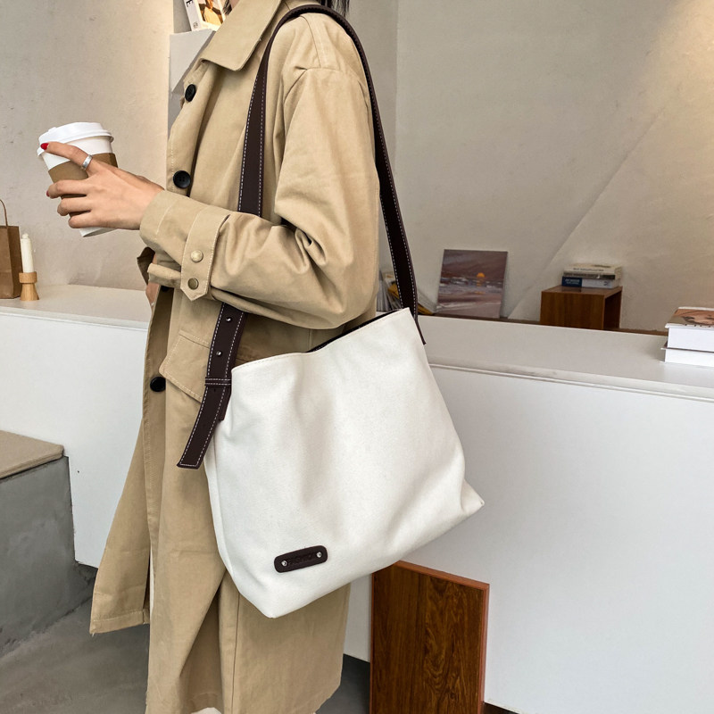 大容量包包2020新款潮日系斜挎包 唐蔻箱包女士包袋