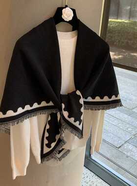 黑色波浪边流苏针织披肩女秋冬