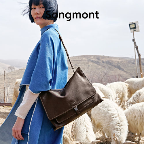 【张婧仪同款】Songmont山下有松植鞣羊皮山行邮差包通勤单肩包 - 图1