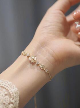 四叶草手链女2025年新款爆款