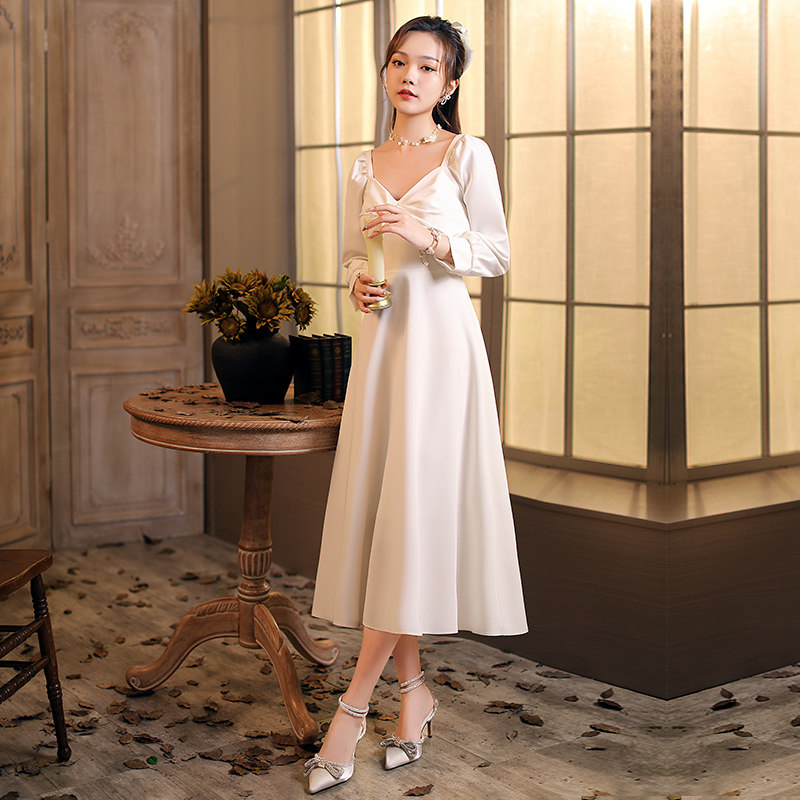 领证登记小白裙赫本小个子法式秋季 美蓓可连衣裙