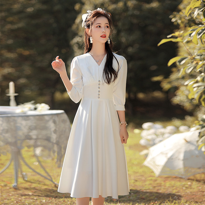 领证小白秋冬法式冬日常登记连衣裙 美蓓可连衣裙