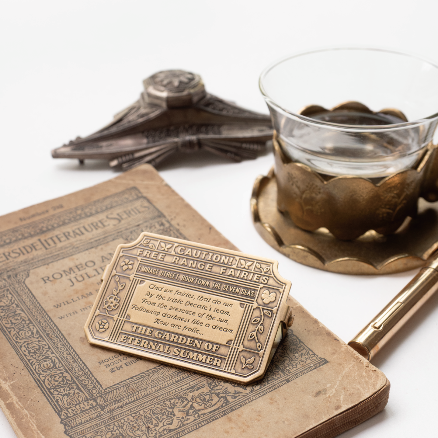 大书夹·永夏花园 | 莎士比亚十四行诗 | 黄铜烤漆两款 | 大尺寸书夹 | 新年生日礼物手帐作家周边纪念品 | 金属书签 | 译文 七海,淘宝优惠券,粉丝福利购,淘宝优惠卷