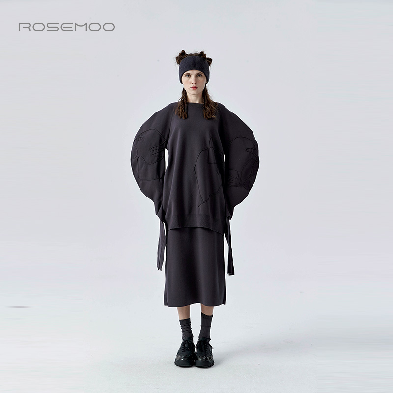 容子木ROSEMOO【商场同款】弯弯袖设计感长款毛衣RYH3TP448D - 图2