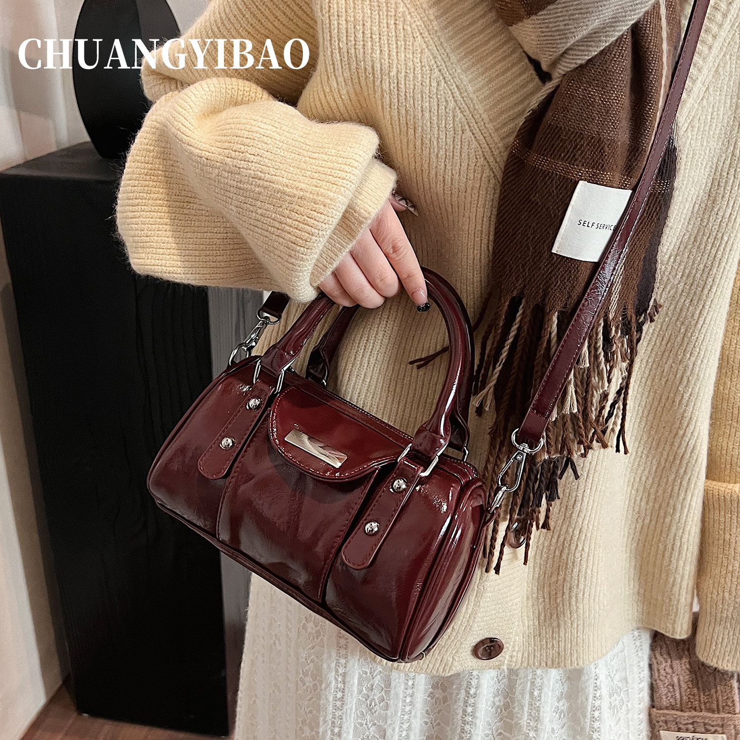 红色保龄球圆筒包包女2025新款秋冬轻奢小众高级感波士顿斜挎婚包,淘宝优惠券,粉丝福利购,淘宝优惠卷