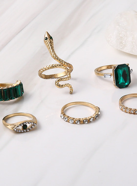 New Jewelry Vintage Diamond Set Emerald Serpentine Set Ring