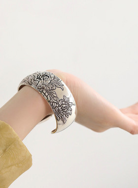 999足银牡丹花国潮风手镯足银手镯新中式银镯子实心錾刻手环