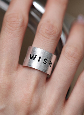 925银拉丝宽面字母开口戒指女2025年小众个性民族风指环饰品