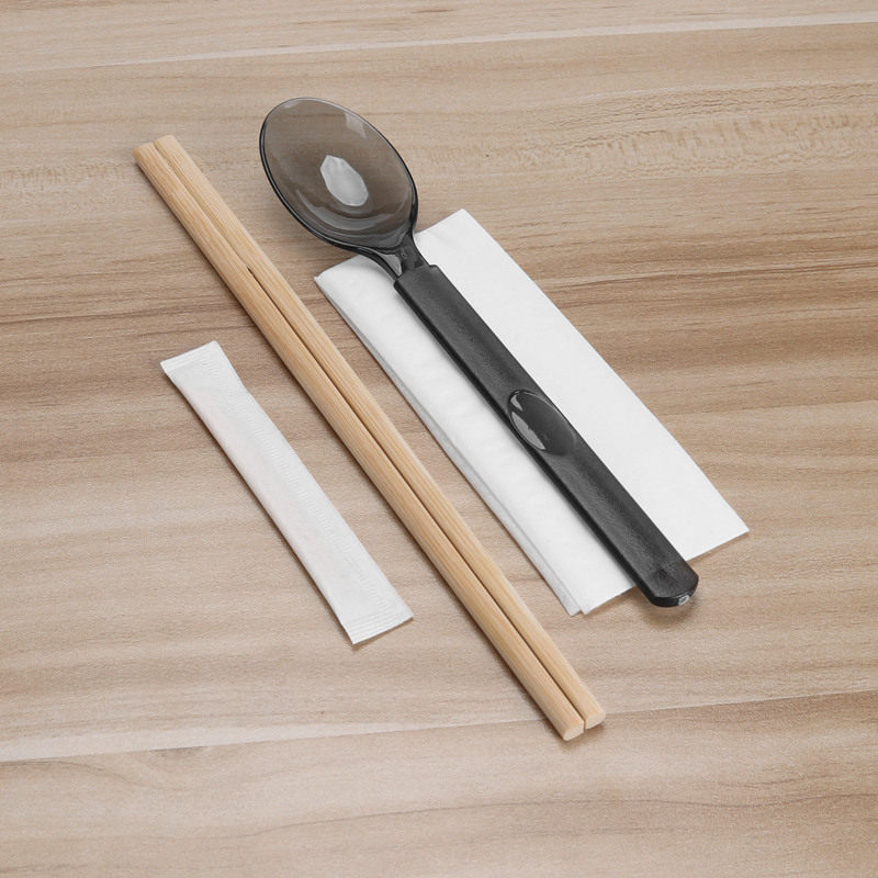 一次性勺筷子牙签纸巾四件套外卖加厚西餐勺装独立包装加纸餐具包 - 图0