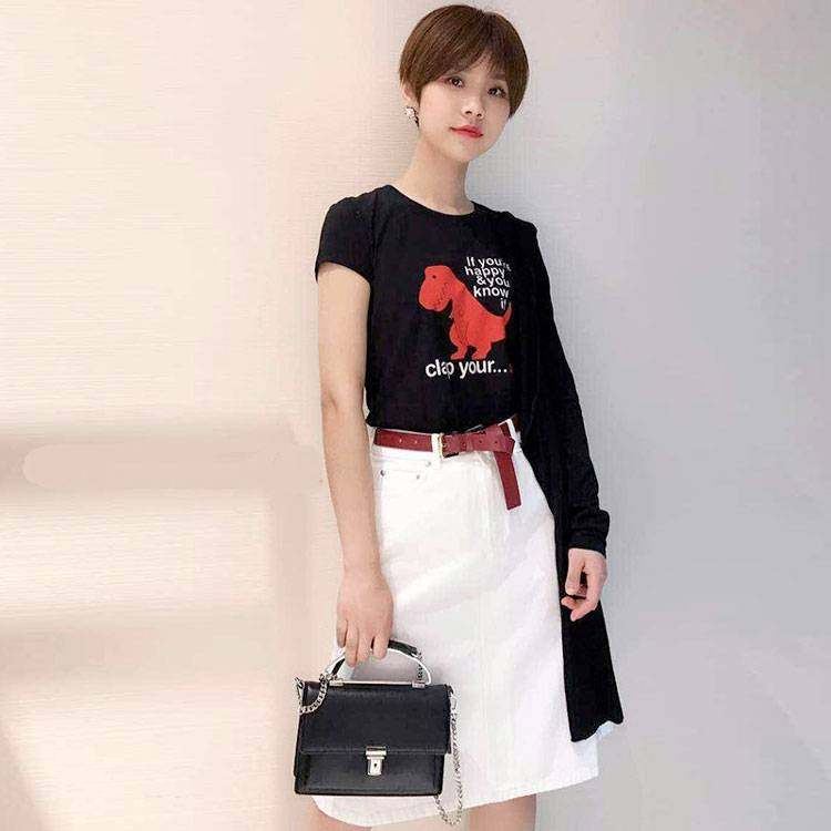 阿玛施旗舰店官网2020夏季新款t恤 范芙熙T恤