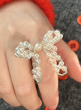 施家珍珠戒指纯银小众设计轻奢高级感戒指女蝴蝶弹力戒圈简约百搭