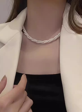 多层珍珠缠绕项链轻奢小众高级感锁骨链女气质百搭闺蜜劲链