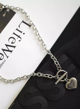 韩国简约个性颈链秋冬新款T形扣爱心钛钢项链网红气质设计感项饰
