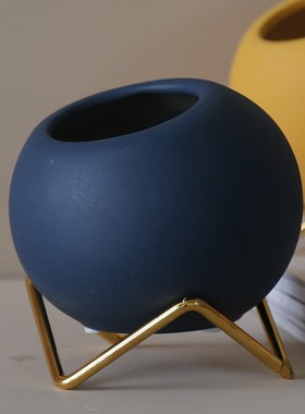 北欧莫兰迪风格异形电镀铁架陶瓷多肉仿真花盆栽客户餐厅装饰定制