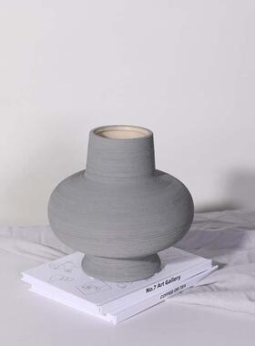 北欧拉丝陶瓷花瓶摆件 现代简约客厅创意干花插花器餐桌软装饰品