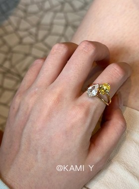 爆闪水滴锆石撞色戒指