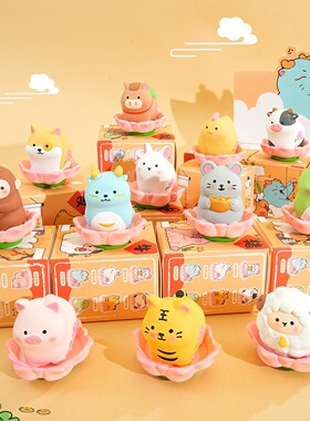 十二生肖摆件卡皮巴拉木鱼桌面生日礼物龙马羊车载车内中控台装饰