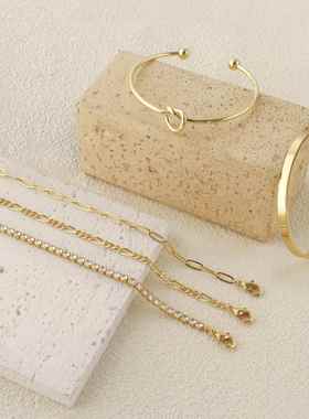 2024百搭外贸设计感袖口手链套装 古巴链叠戴手链 女士聚会礼物