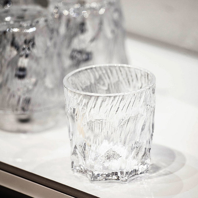 High-value glass cup household drinking cup living room hospitality tea cup upside down cup holder storage light luxury whiskey cup