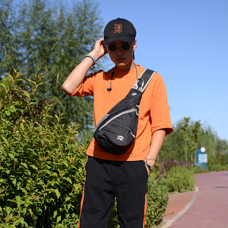 探路虎户外胸包大容量女休闲斜挎包 探路虎箱包胸包