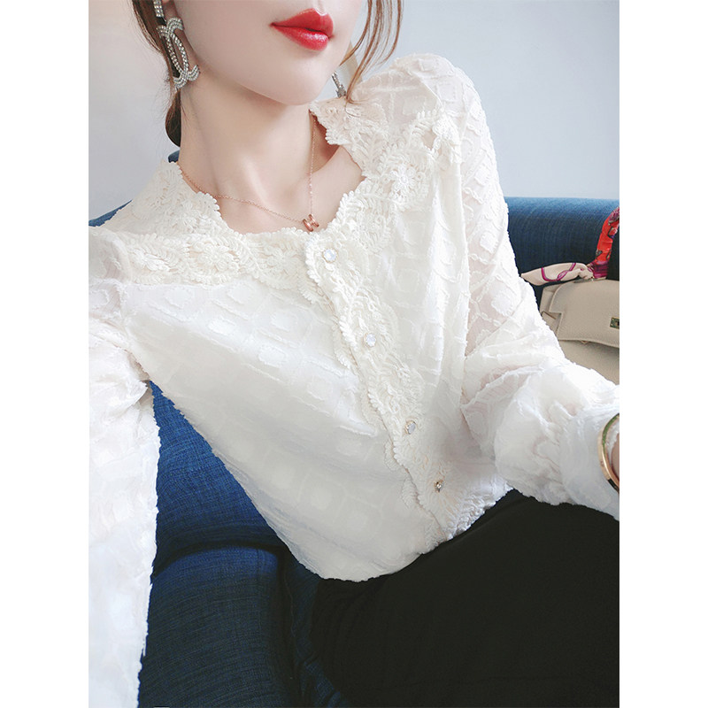 尚维洛2020秋季新款方领蕾丝打底衫 尚维洛蕾丝衫/雪纺衫