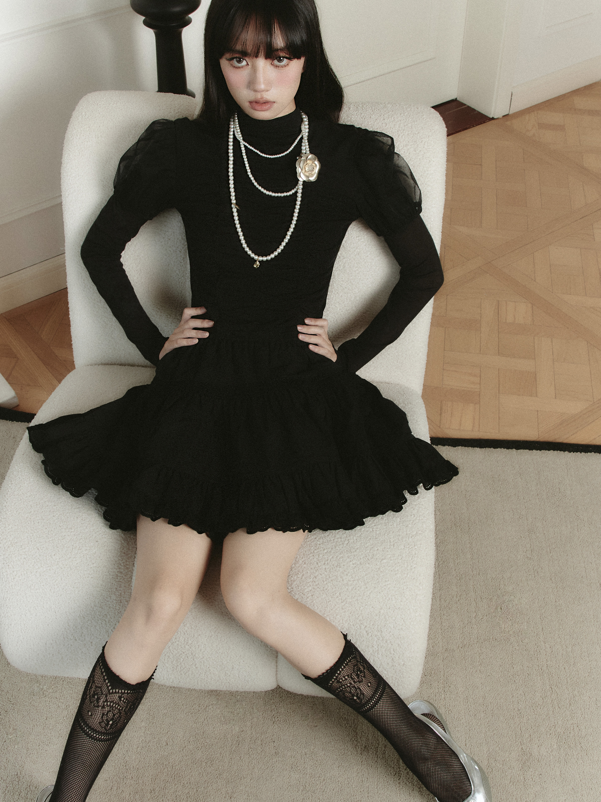 【现货】易碎商店·暮色时分 纯欲微透褶皱修身秋冬T恤打底衫 - 图0