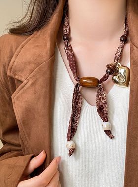 古里雅咖色腰果花串珠项链高级感