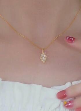 叶子项链女小众高级感锁骨