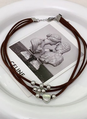 辣妹复古多层棕色皮绳爱心项链女choker颈链小众高级感锁骨链