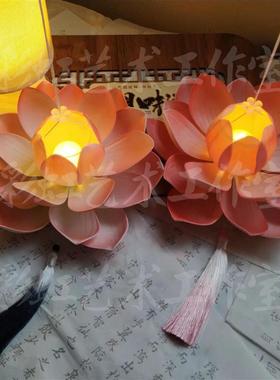 放灯行舞蹈手提荷花灯莲花灯春节元宵走秀布景节日表古风汉服