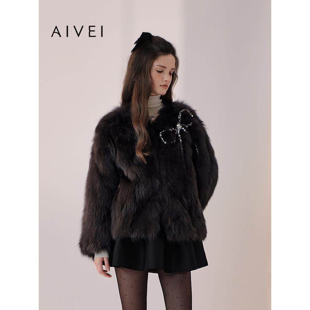 AIVEI欣贺艾薇2025冬季新千金风水钻进口狐狸毛皮草外套XRV60001,淘宝优惠券,粉丝福利购,淘宝优惠卷