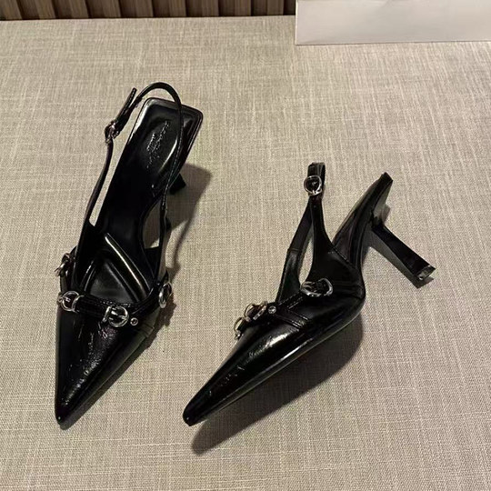 一字带包头凉鞋女2025年新款气质百搭御姐性感细跟尖头黑色高跟鞋