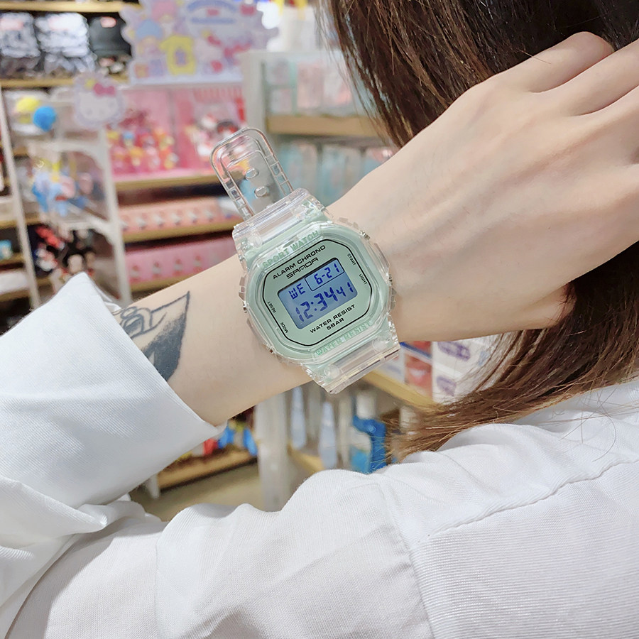 小方块电子女初高中学生潮流风手表 范美国产腕表