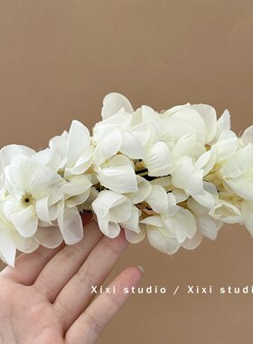 白色花朵高马尾香蕉夹中长发发饰