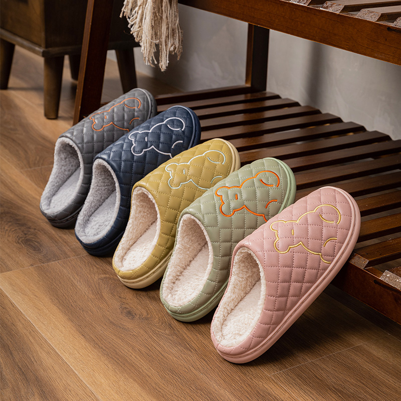 洁丽雅棉拖鞋女秋冬2025新款室内家居毛绒保暖防滑PU防水小熊棉拖 - 图2