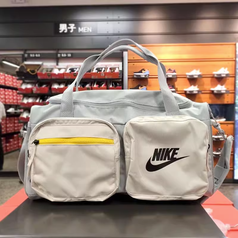 Nike耐克男士包包单肩斜挎包背包女大容量运动健身训练包桶包手提 - 图0