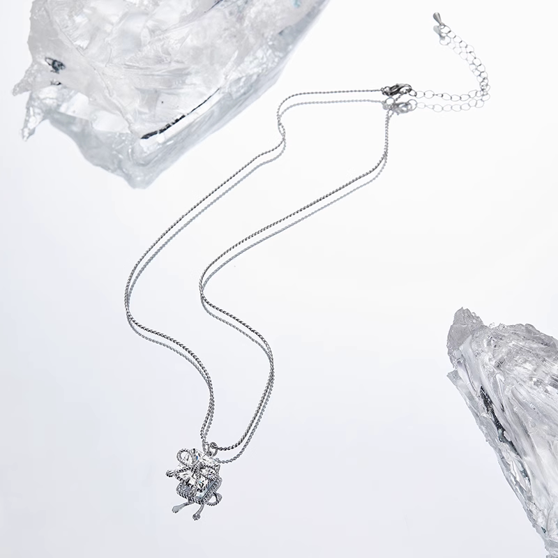 STD银色锆石蝴蝶结项链