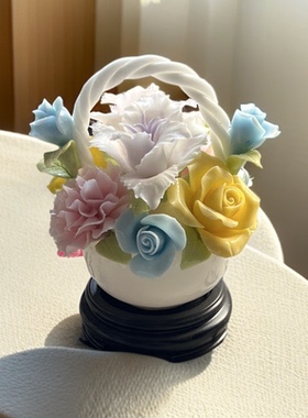 陶瓷手工捏花百合玫瑰花花篮手捧花七彩捏花传统工艺品玄关博古架