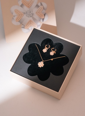 曾舜晞同款阿玛尼幸运芯项链耳饰