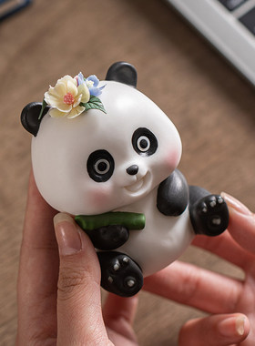 陶瓷可爱小熊猫客厅酒柜办公室桌面汽车载装饰品工艺品熊猫小摆件
